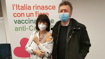 La dott.ssa Marta Betta tra i primi ad essere vaccinati contro il Covid19..